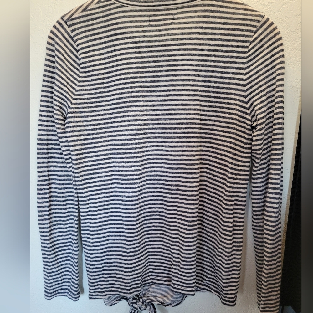 Madewell Women's Side Tide Blue and White Striped Long Sleeve T Shirt Size M - Picture 4 of 11